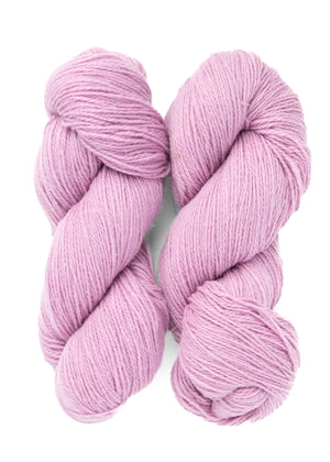 Juniper Moon Farm Patagonia Organic Merino wool 150 Mallow