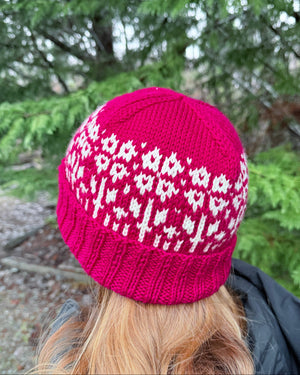 Beginner Colourwork Toque by Bonnie Groening in Filcolana Peruvian