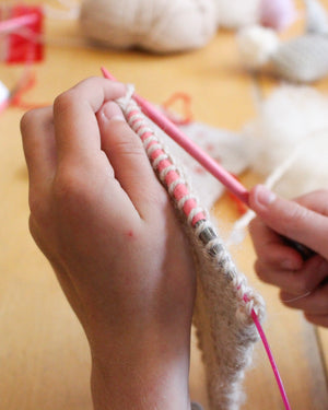 Kids Level 0: Learn to Knit class
