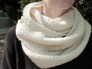 Sea Foam Cowl by Beehive Wool Shop in Concept by Katia Sussurro