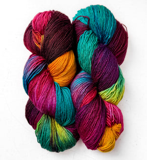 Fleece Artist Merino Slim superwash merino hibiscus