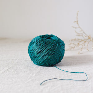 De Rerum Natura Antigone linen libellule