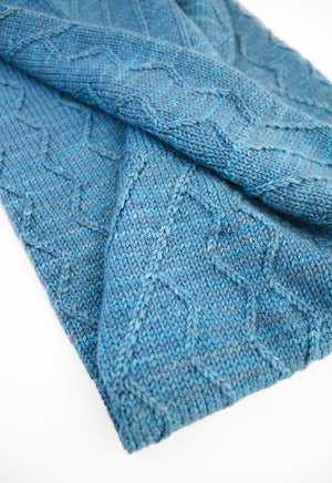 Mystic Beach by E. Elliott Knits in Julie Asselin Fino 'Week-End'