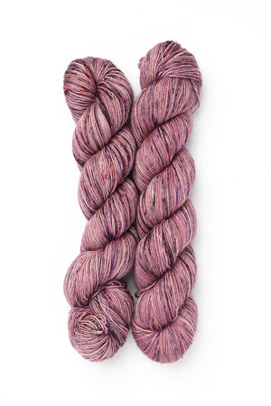 Julie Asselin Leizu Fingering Simple wool silk petits fruits