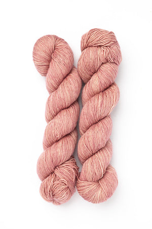 Julie Asselin Leizu Fingering Simple wool silk rose gold