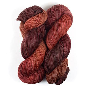 Fleece Artist BFL 2/8 blue faced leicester wool cranberry mist