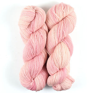Fleece Artist BFL 2/8 blue faced leicester wool rose