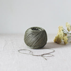 De Rerum Natura Antigone linen laurier
