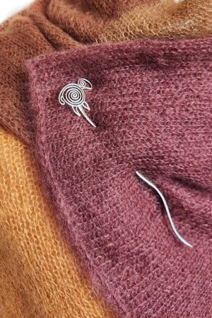 Barb Alexander Designs Shawl Stick white bronze ram