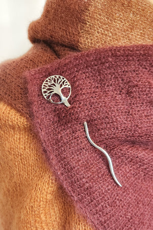 Barb Alexander Designs Shawl Stick white bronze tree of life