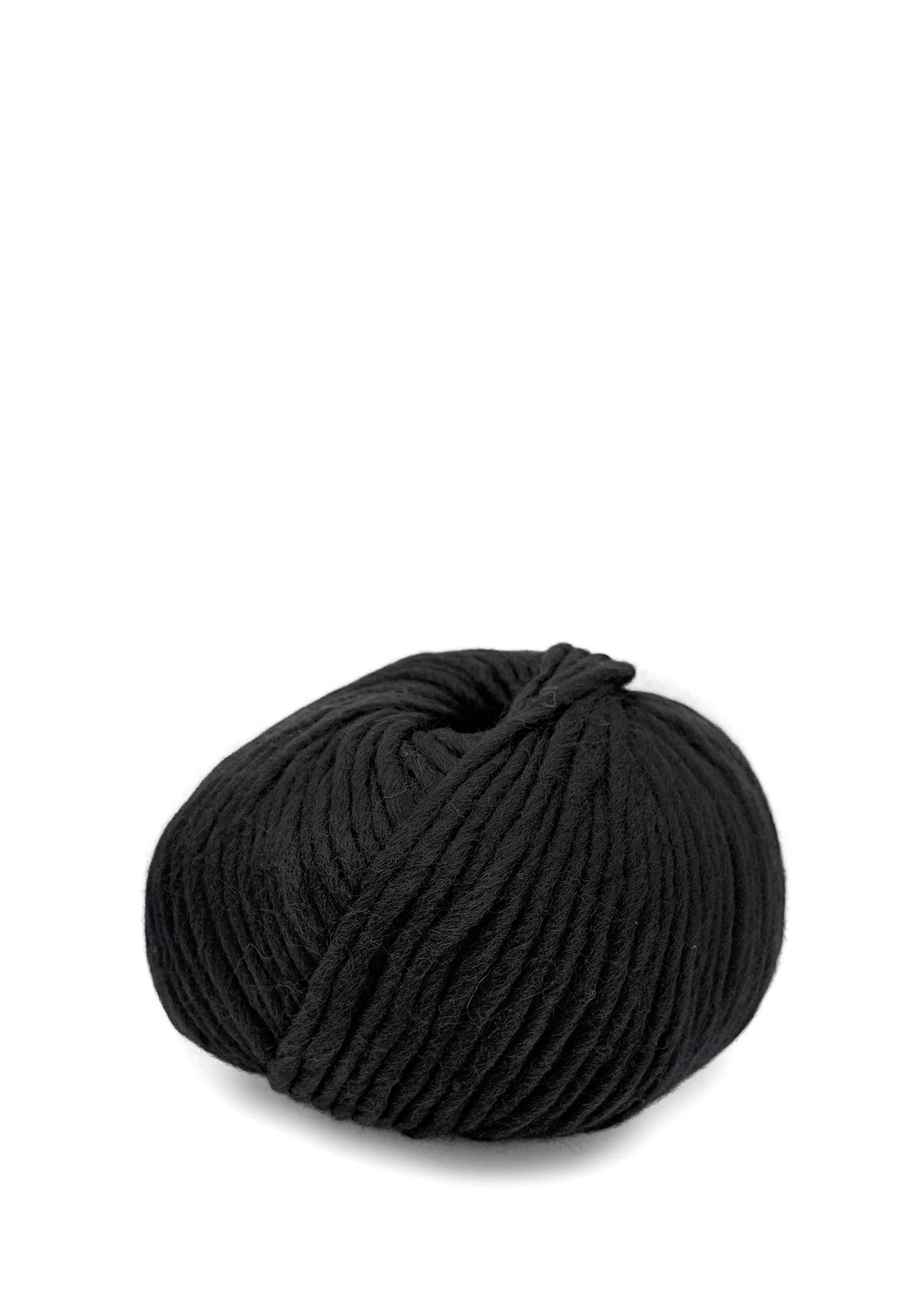 Lang Yarns Naturalis wool 0004 black