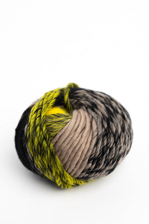 Laines du Nord Young and Trendy wool 01 yellow taupe grey black