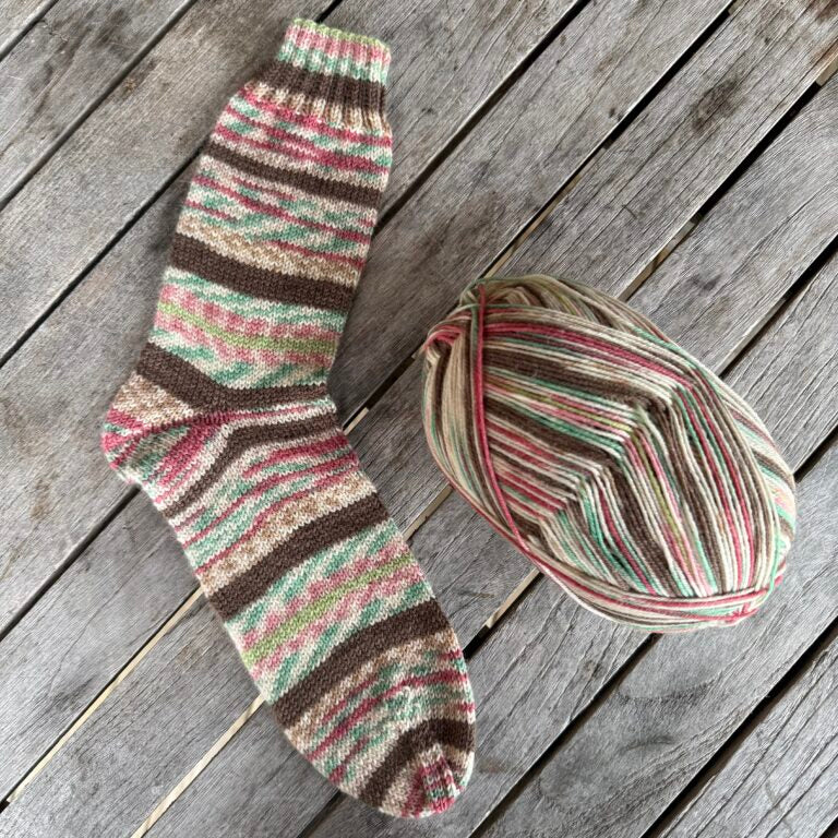 Arne & Carlos Socks & More 4 Ply virgin wool polyamide 03008 worn floorboards