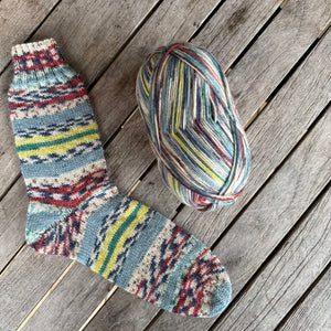 Arne & Carlos Socks & More 4 Ply virgin wool polyamide 03010 sun through glass