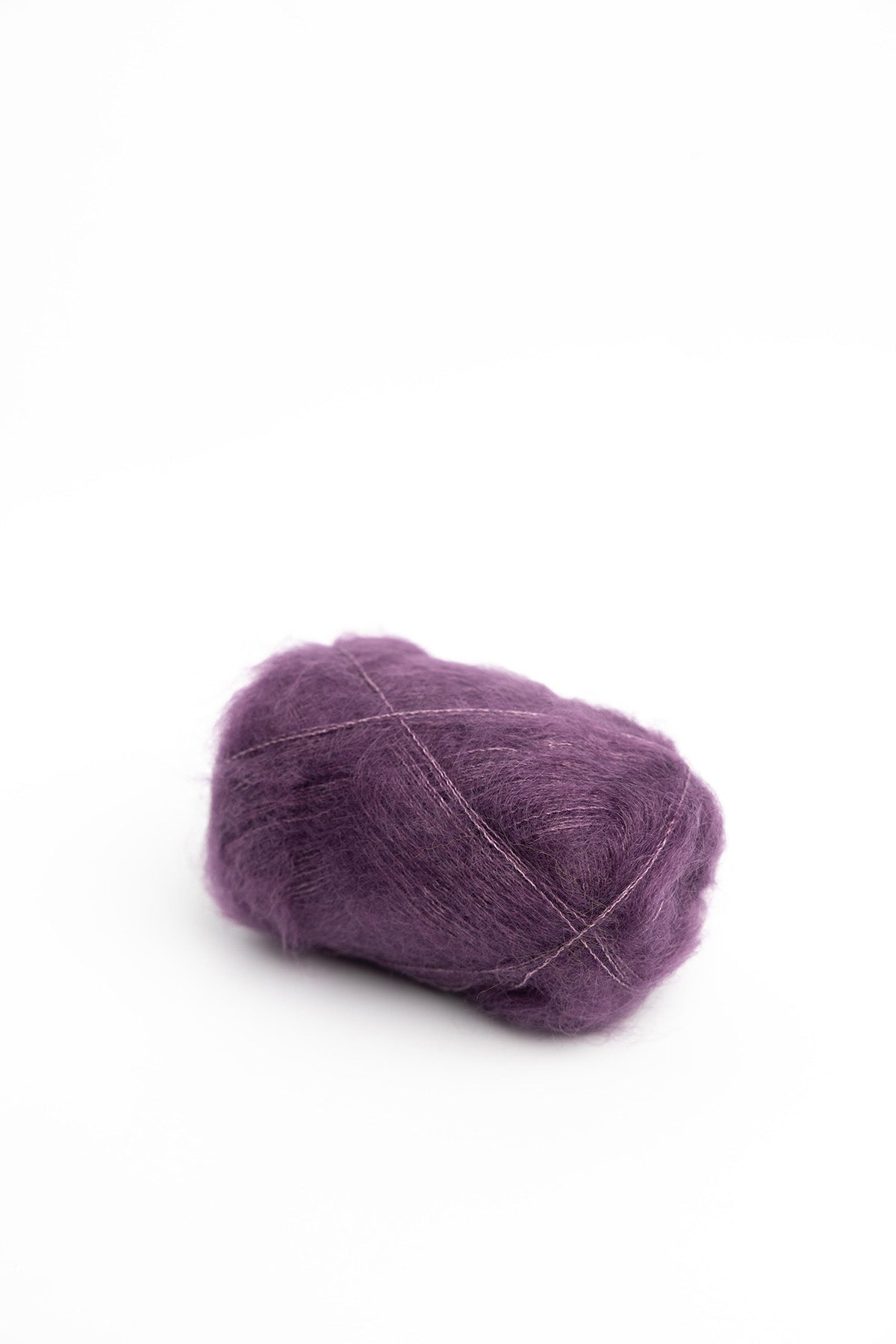 Polka dot wrap in Filcolana Tilia Amethyst