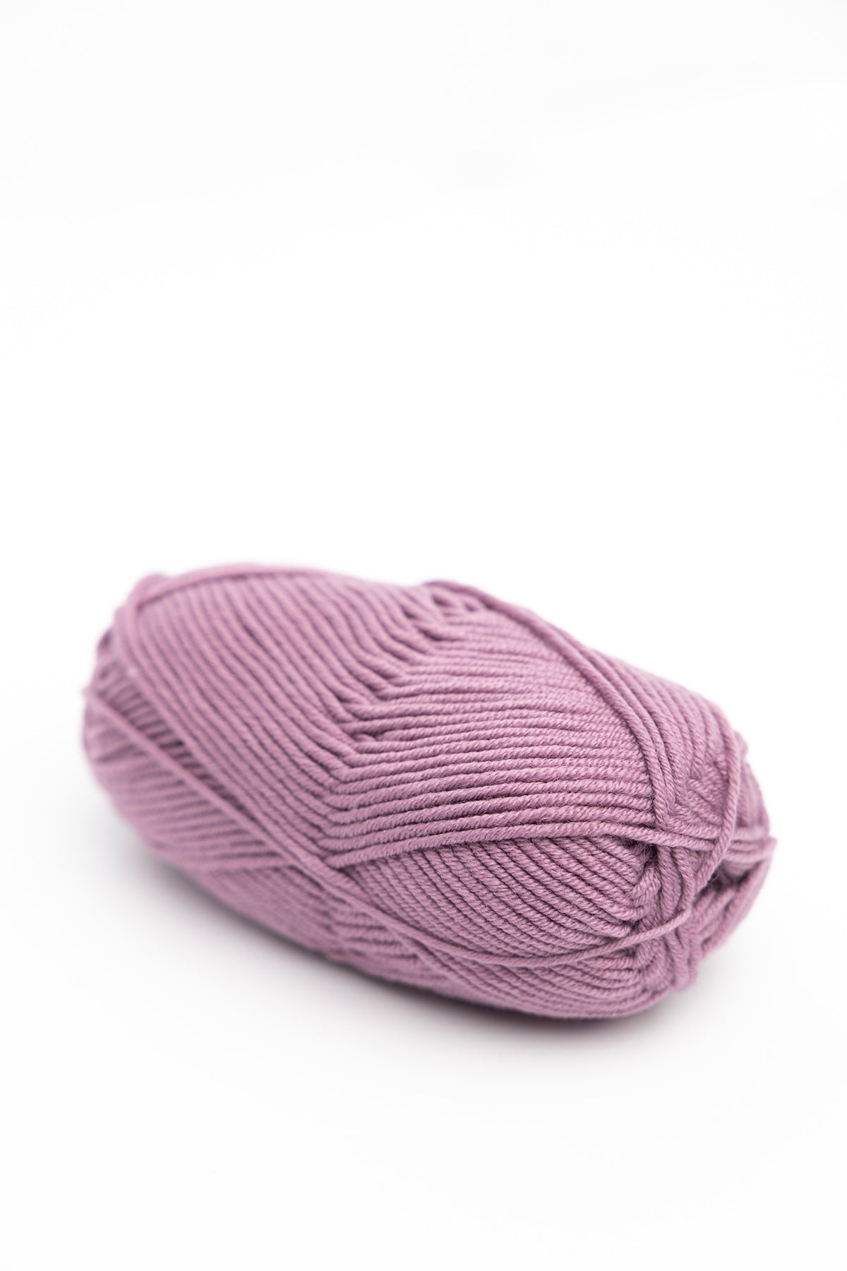 Drops Merino Extra Fine merino wool 36 amethyst