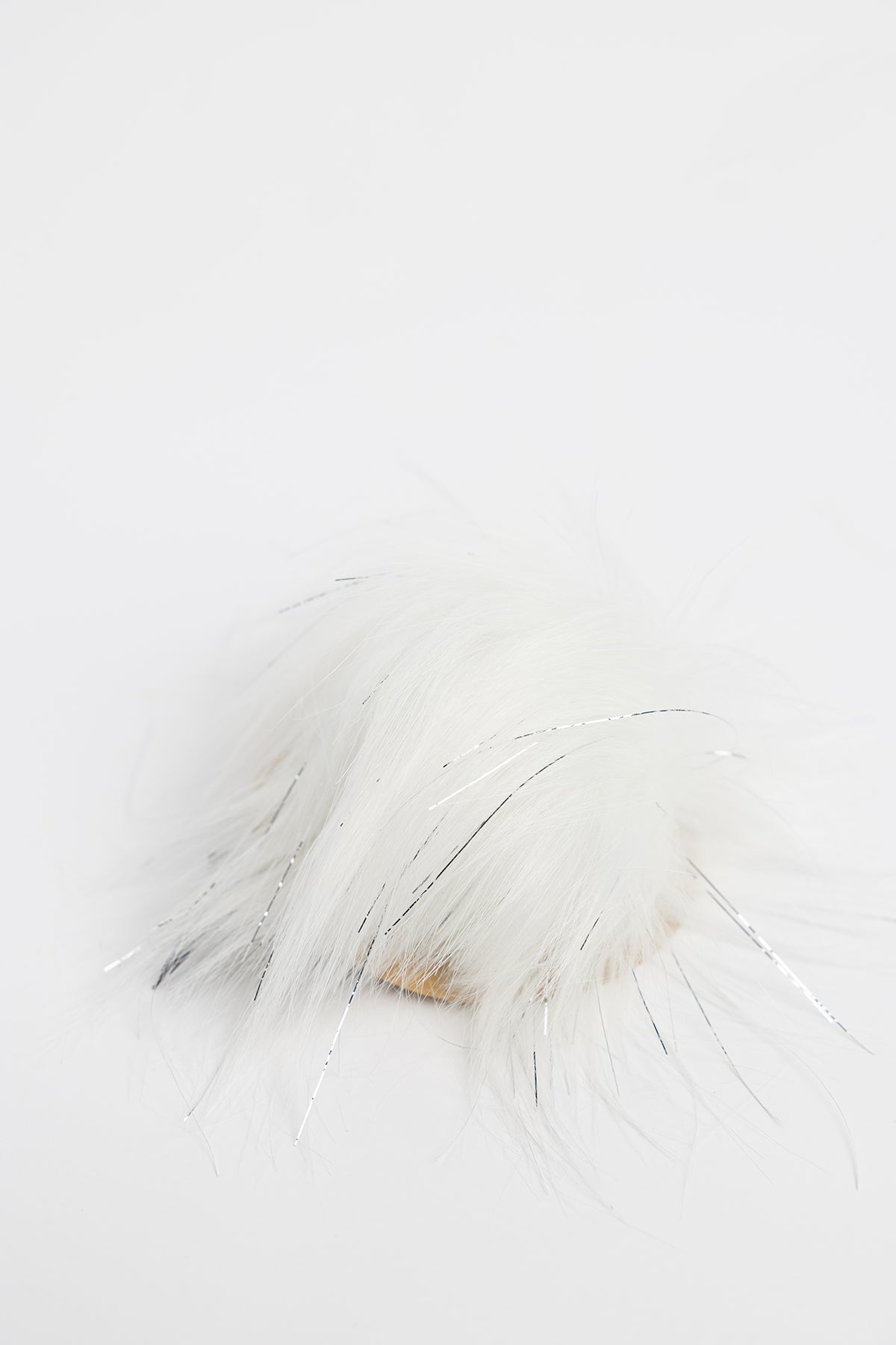 Yarnboler Faux Fur Pompom Large 62 white sparkle