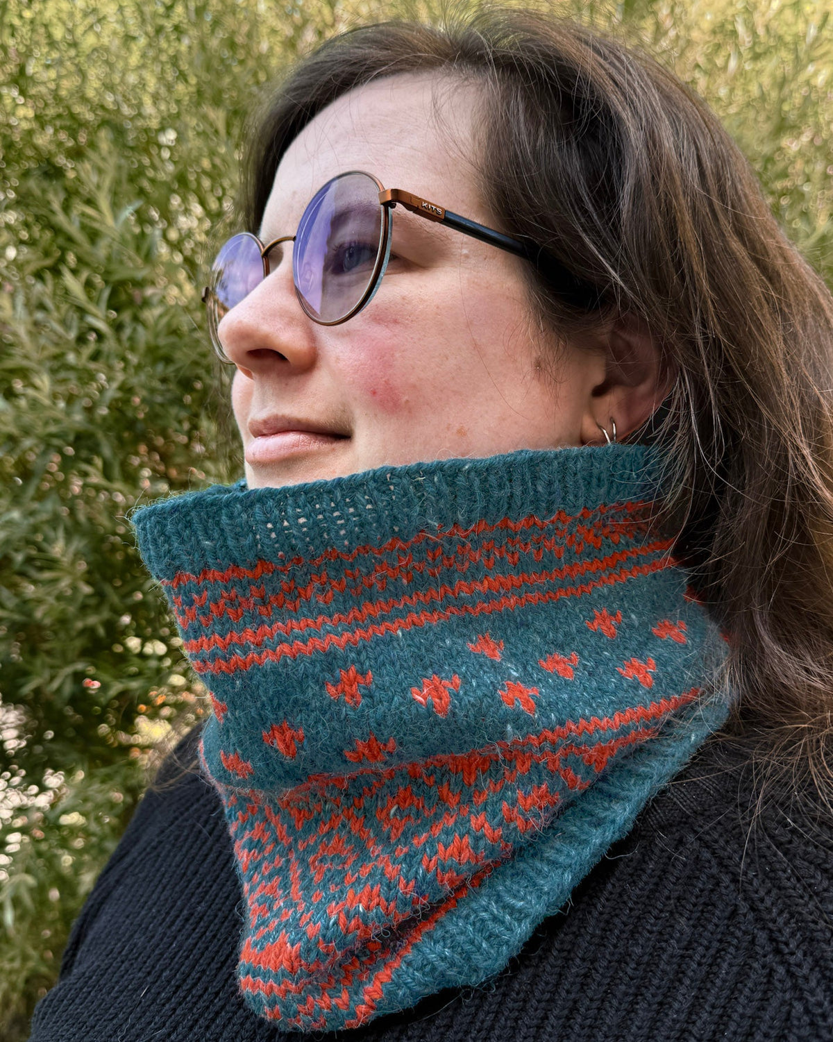 Beginner Colourwork Cowl in Estelle Highland Alpaca Worsted Tweed.