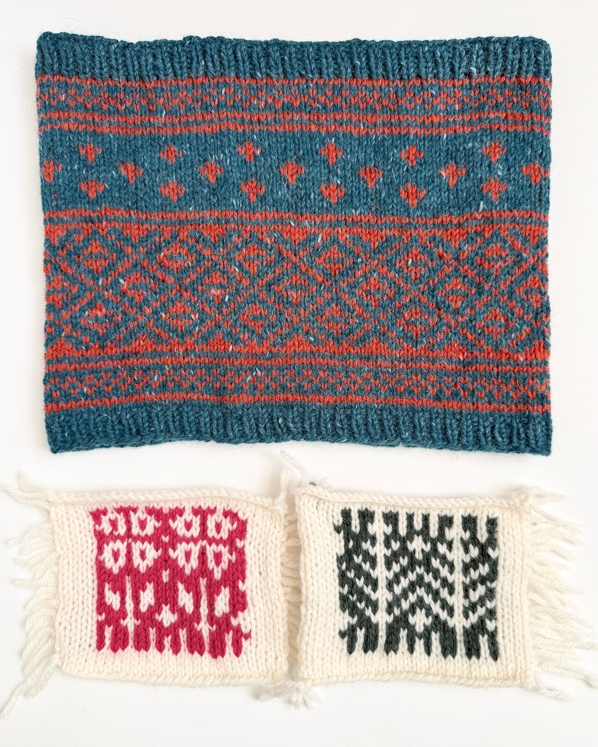 Beginner Colourwork Cowl in Estelle Highland Alpaca Worsted Tweed.