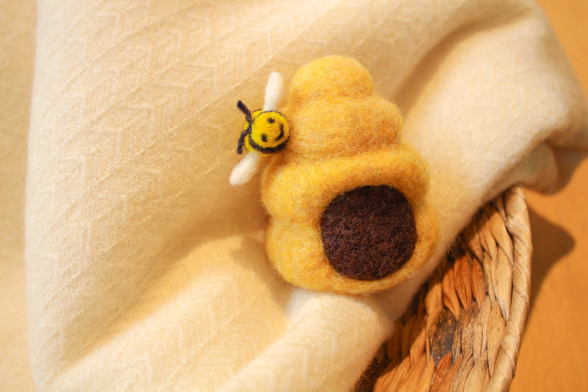 Needle Felting Level 0: Beehive