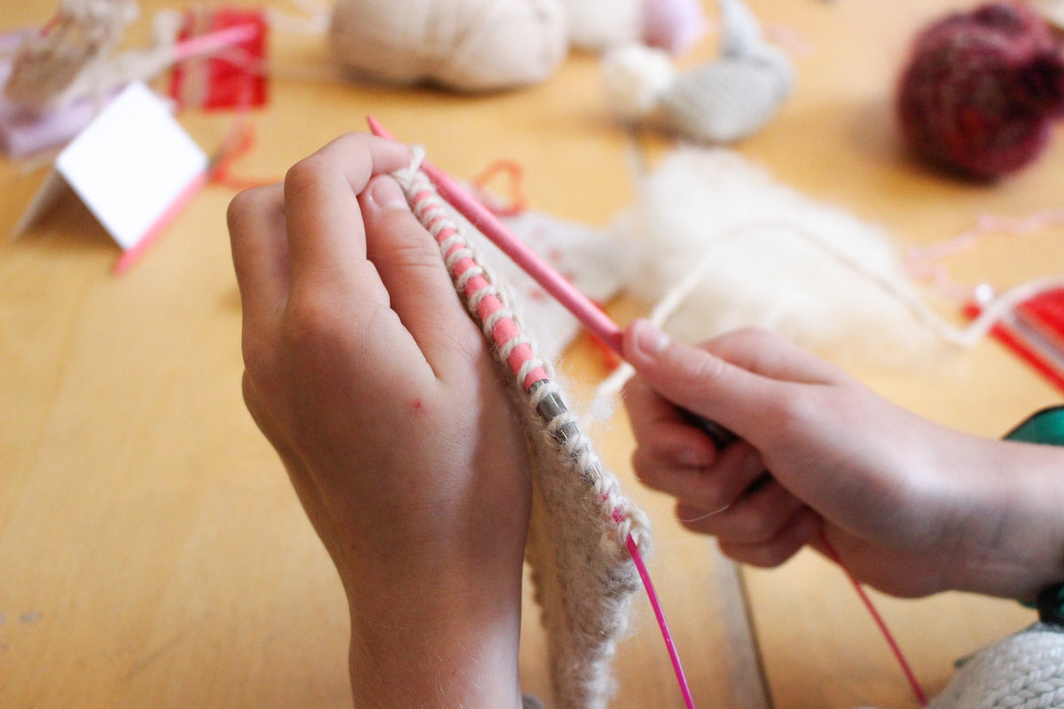 Kids Level 0: Learn to Knit class