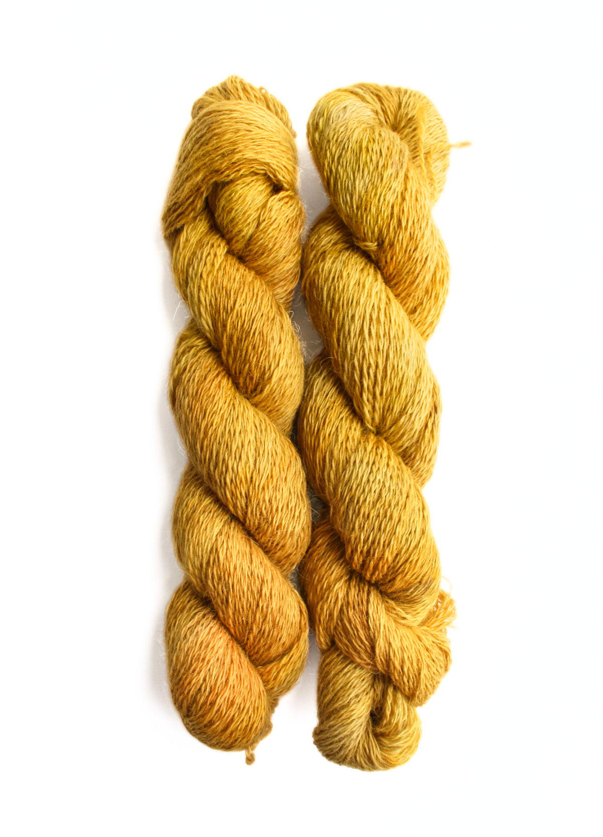 New Wave Fibre Pearl wool alpaca oregon grape