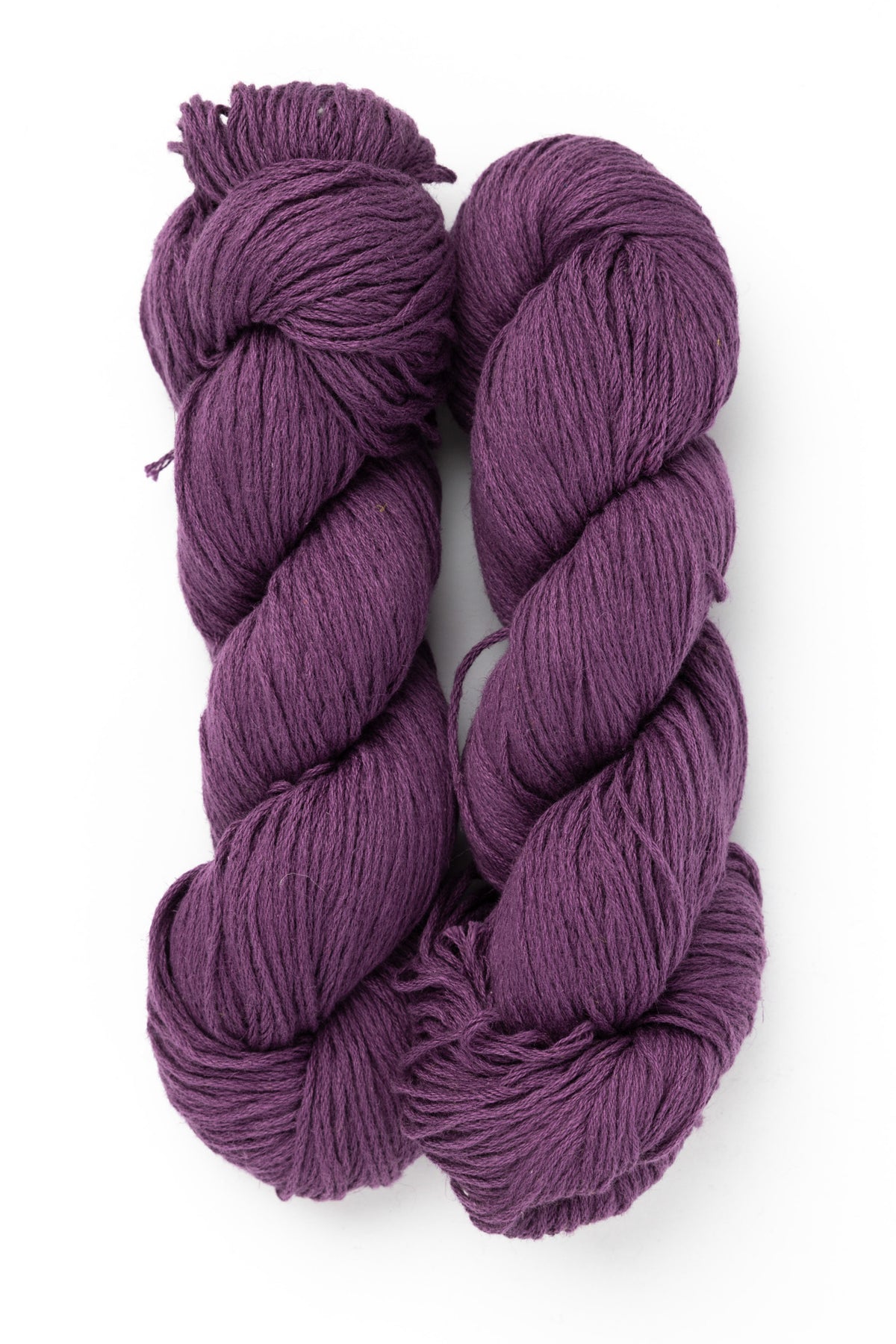 Estelle Yarns Linocott linen cotton Q43912 plum