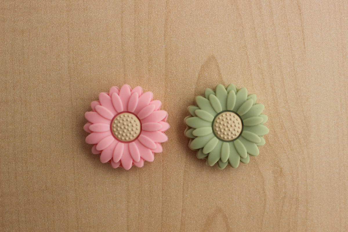 Buttons And Bows Haberdashery Stitch Stoppers silicone daisy