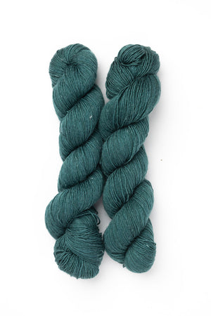 Julie Asselin Leizu Fingering Simple wool silk alpin