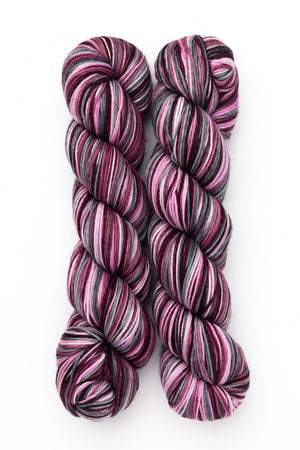 Biscotte Yarns Bis-sock wool nylon burlesque