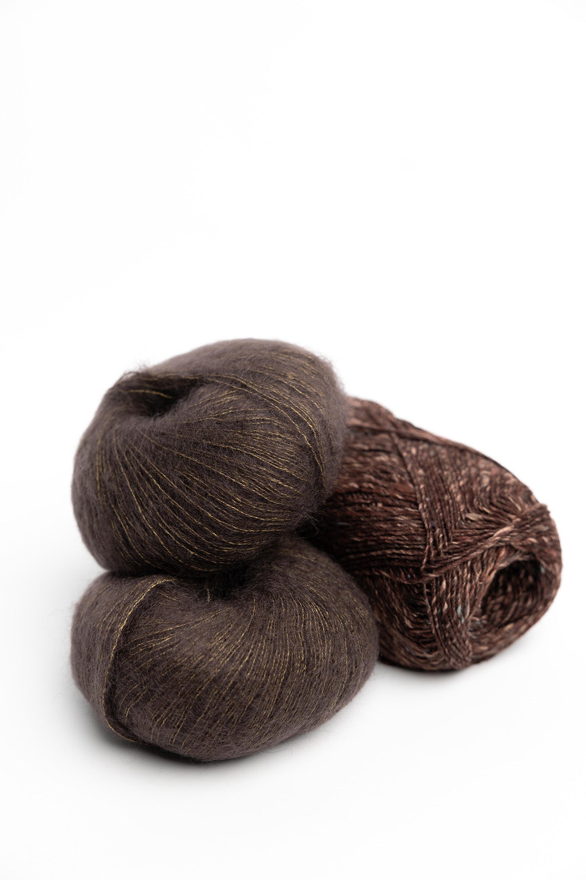 Whiffin Cowl in Noro Silk Garden Sock and De Rerum Natura Berenice wool mohair silk polyamide cocoa