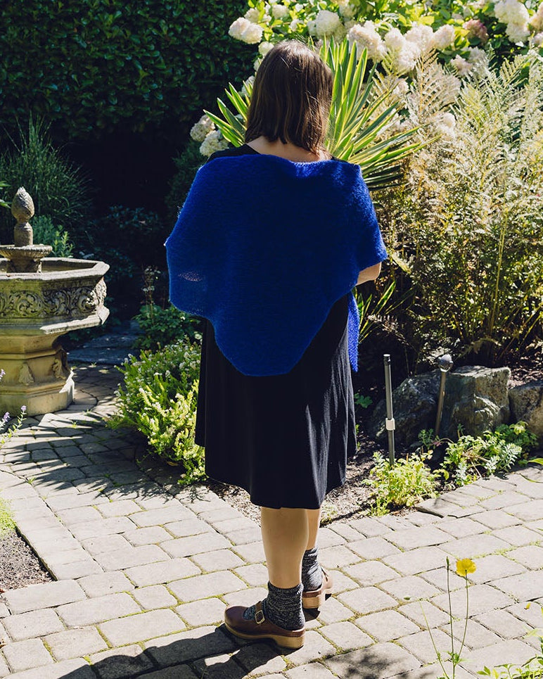 Featherlight Shawl in Filcolana Alva alpaca