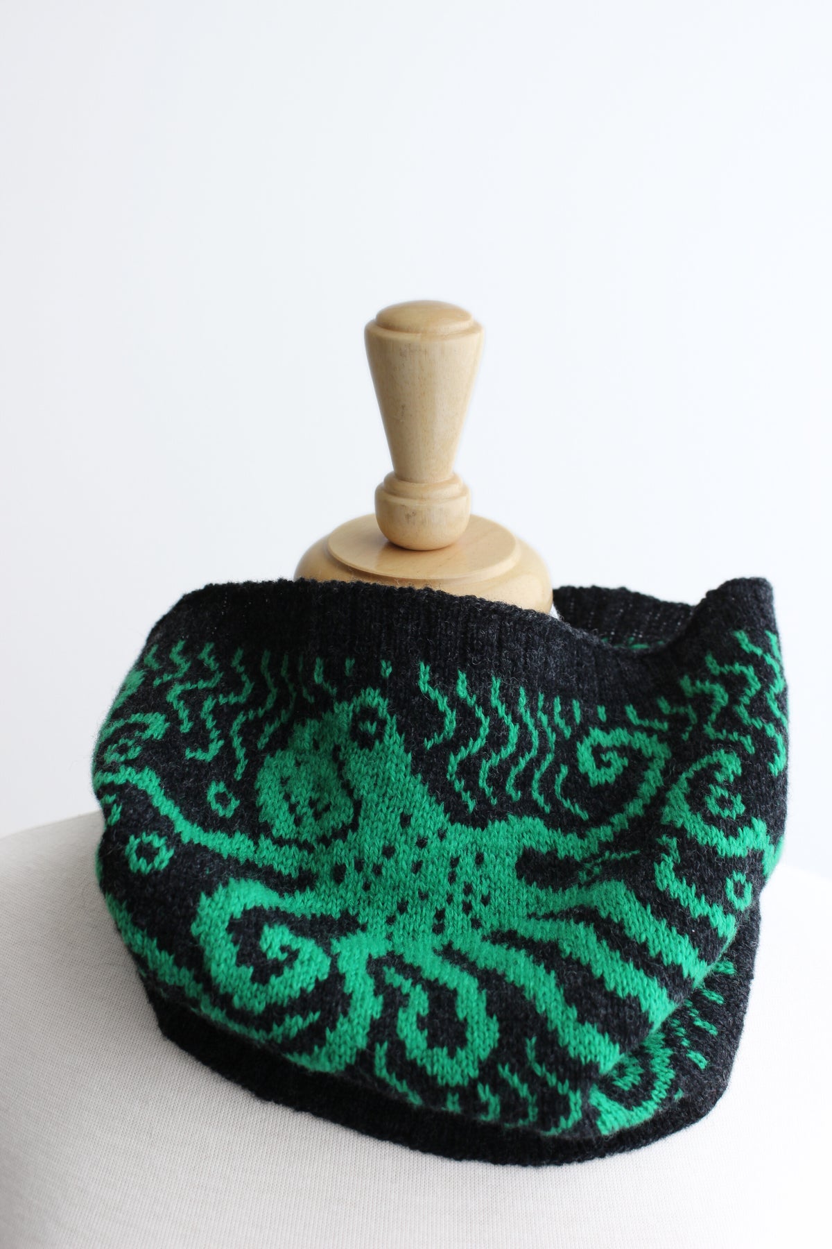 Octopus Cowl Kit in Saga