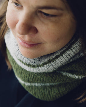 James Bay Cowl in MODE at Rowan Alpaca Haze.