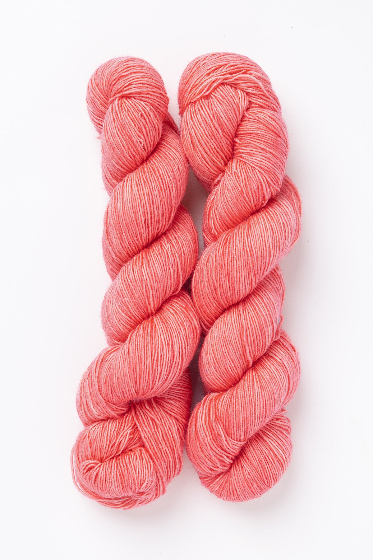 Julie Asselin Leizu Fingering Simple wool silk momo