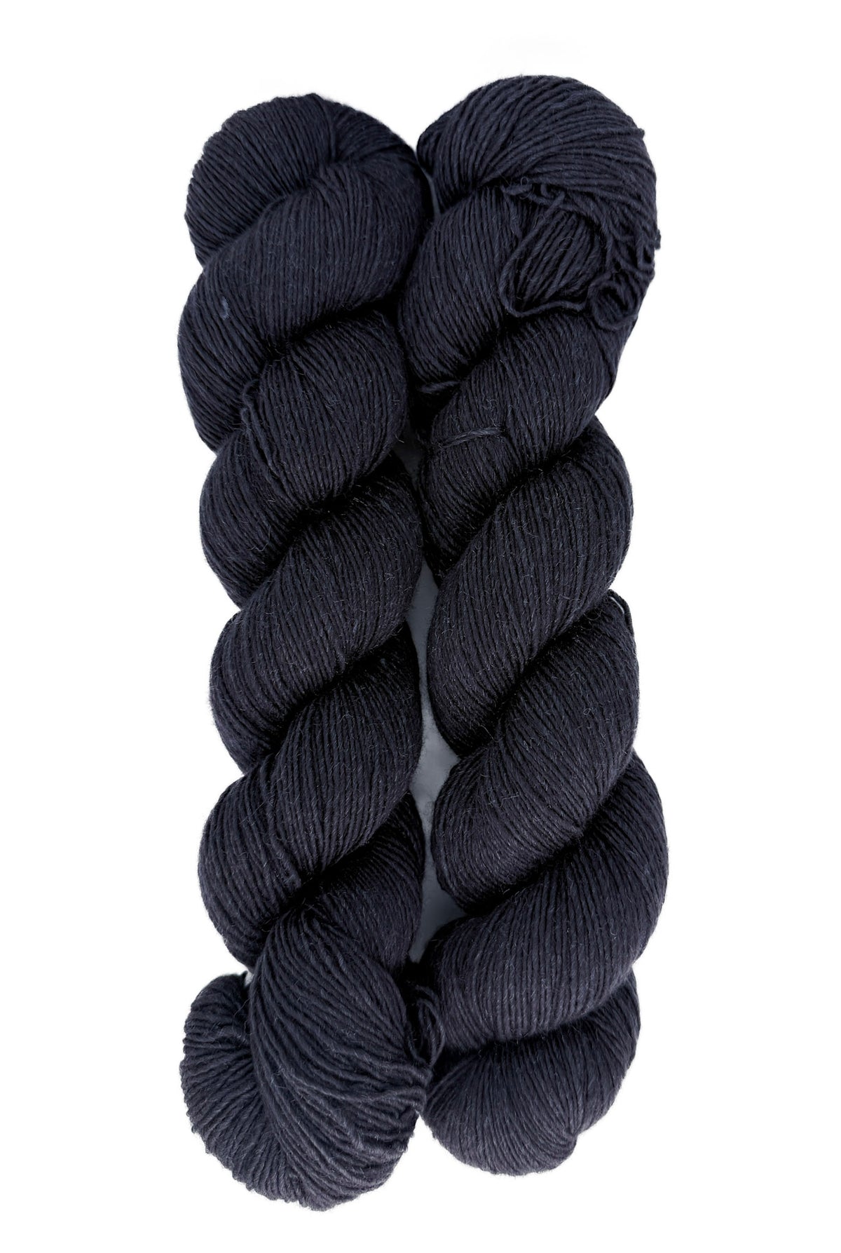 Julie Asselin Leizu Fingering Simple wool silk mouton noir