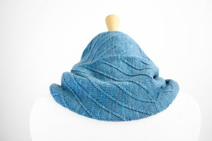 Mystic Beach by E. Elliott Knits in Julie Asselin Fino 'Week-End'