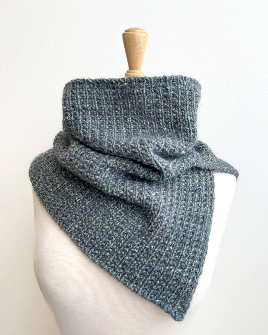 Whiffin Cowl in Noro Silk Garden Sock and De Rerum Natura Berenice wool mohair silk polyamide 