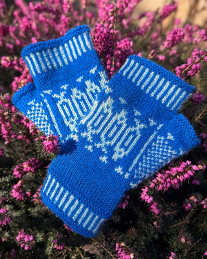 Old Salt Mitts in Sandnes Garn Tynn Peer Gynt.