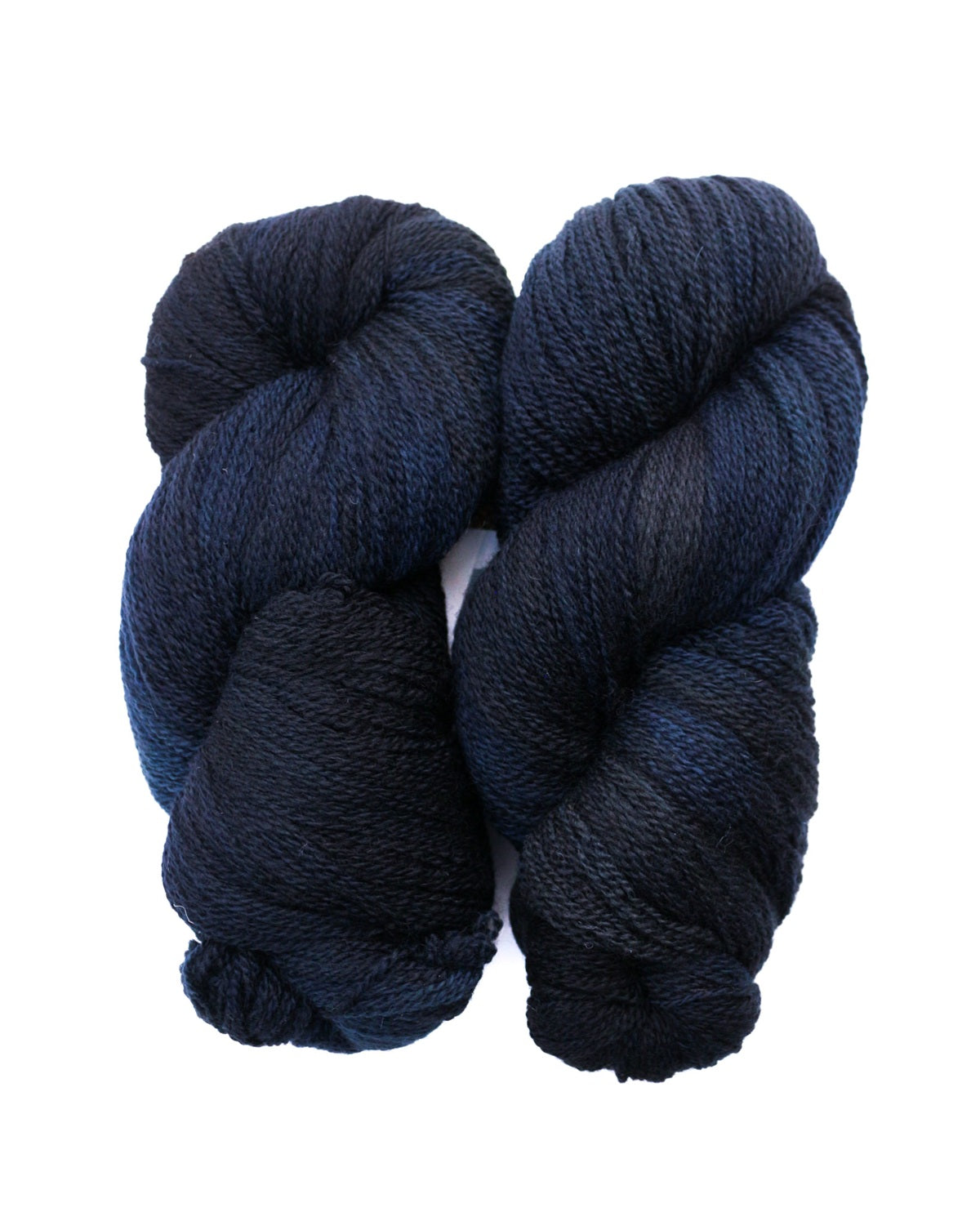 Fleece Artist BFL 2/8 blue faced leicester wool raven