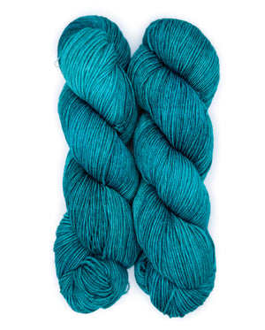 Artfil Belle superwash merino nylon shaded spruce