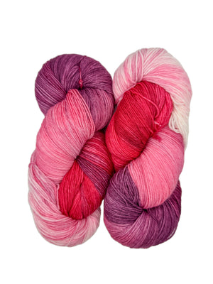 Fleece Artist Cabin Sock superwash merino nylon sweetheart