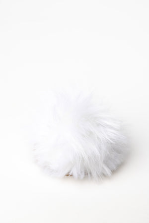 Yarnboler Faux Fur Pompom Large 01 white