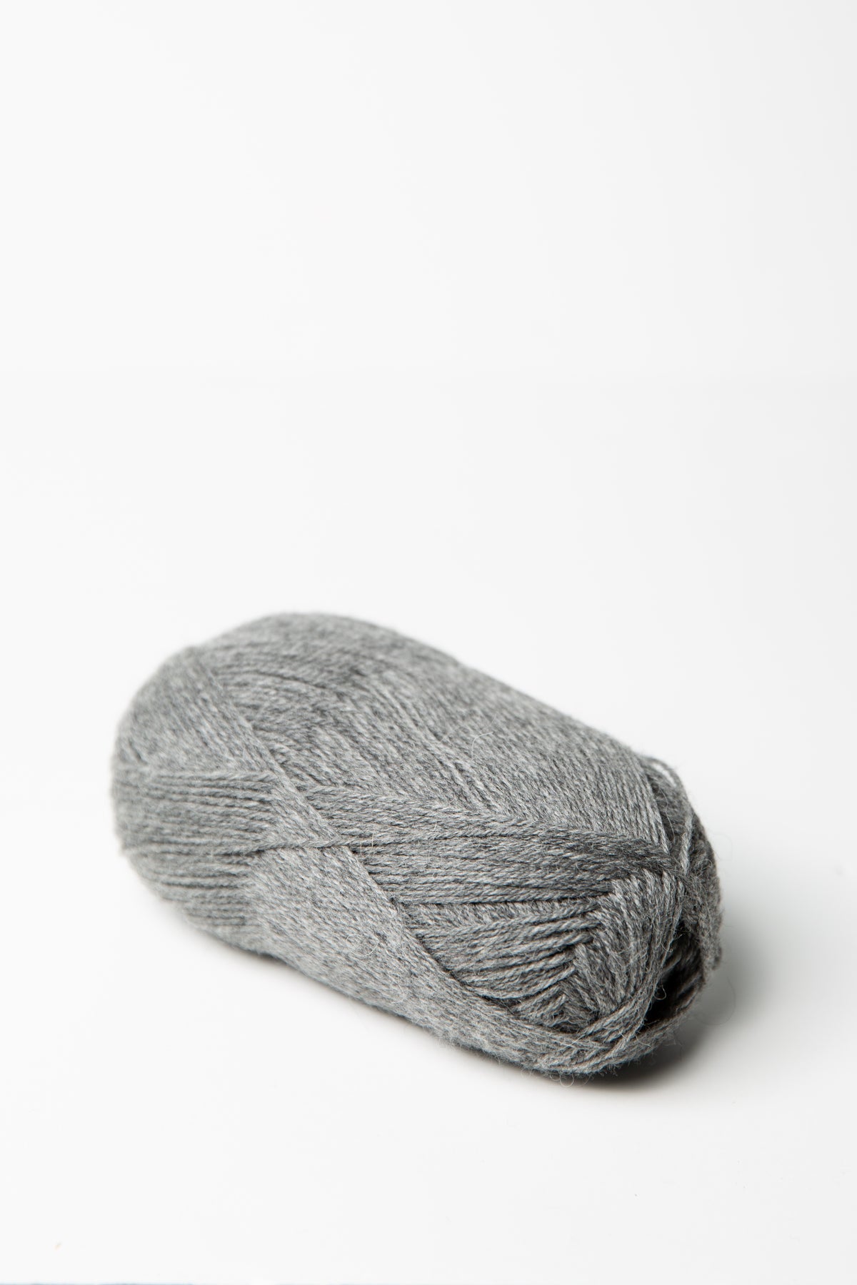 Drops Flora wool alpaca 04 medium grey mix