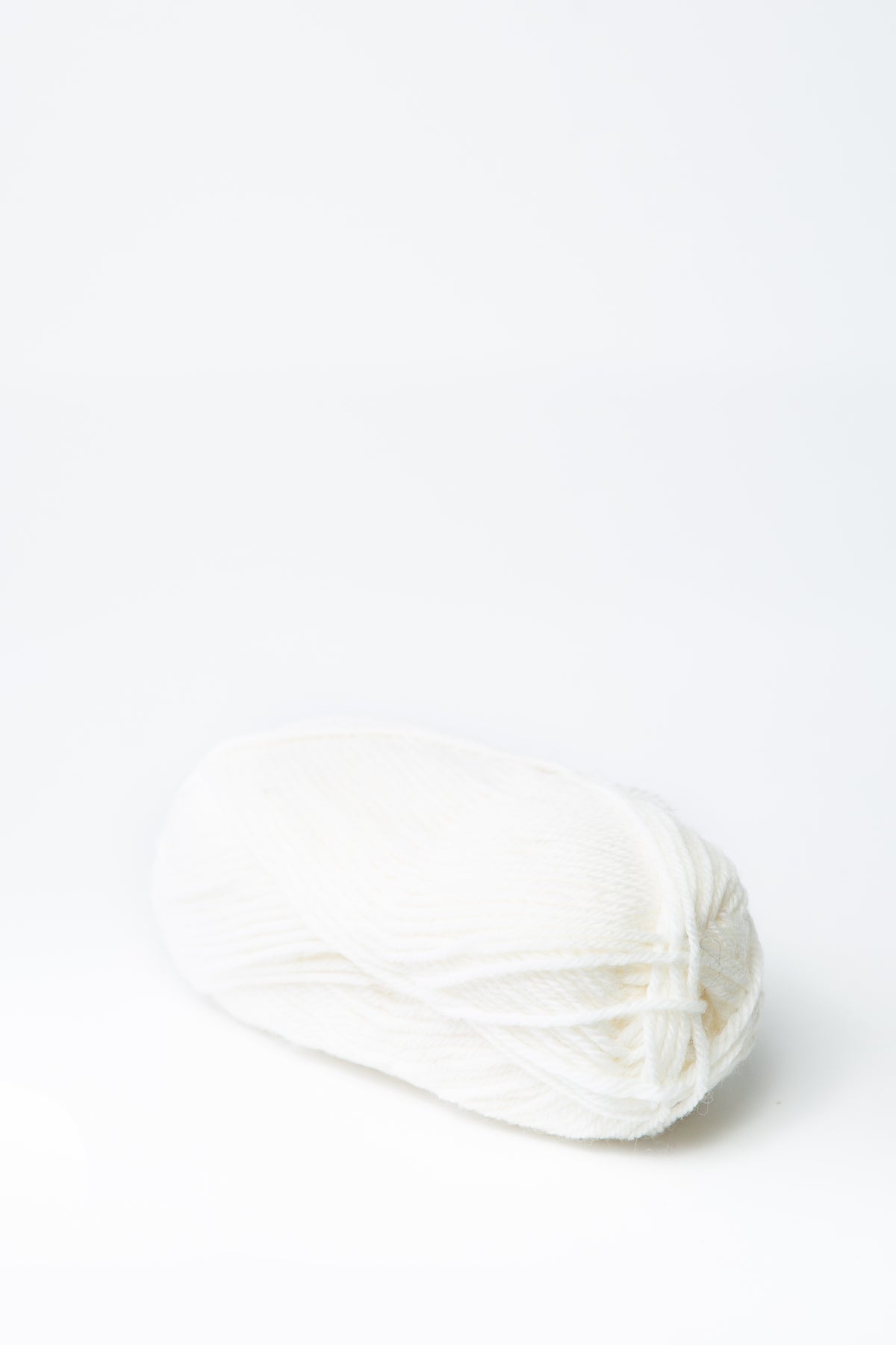 Drops Karisma wool 19 white uni