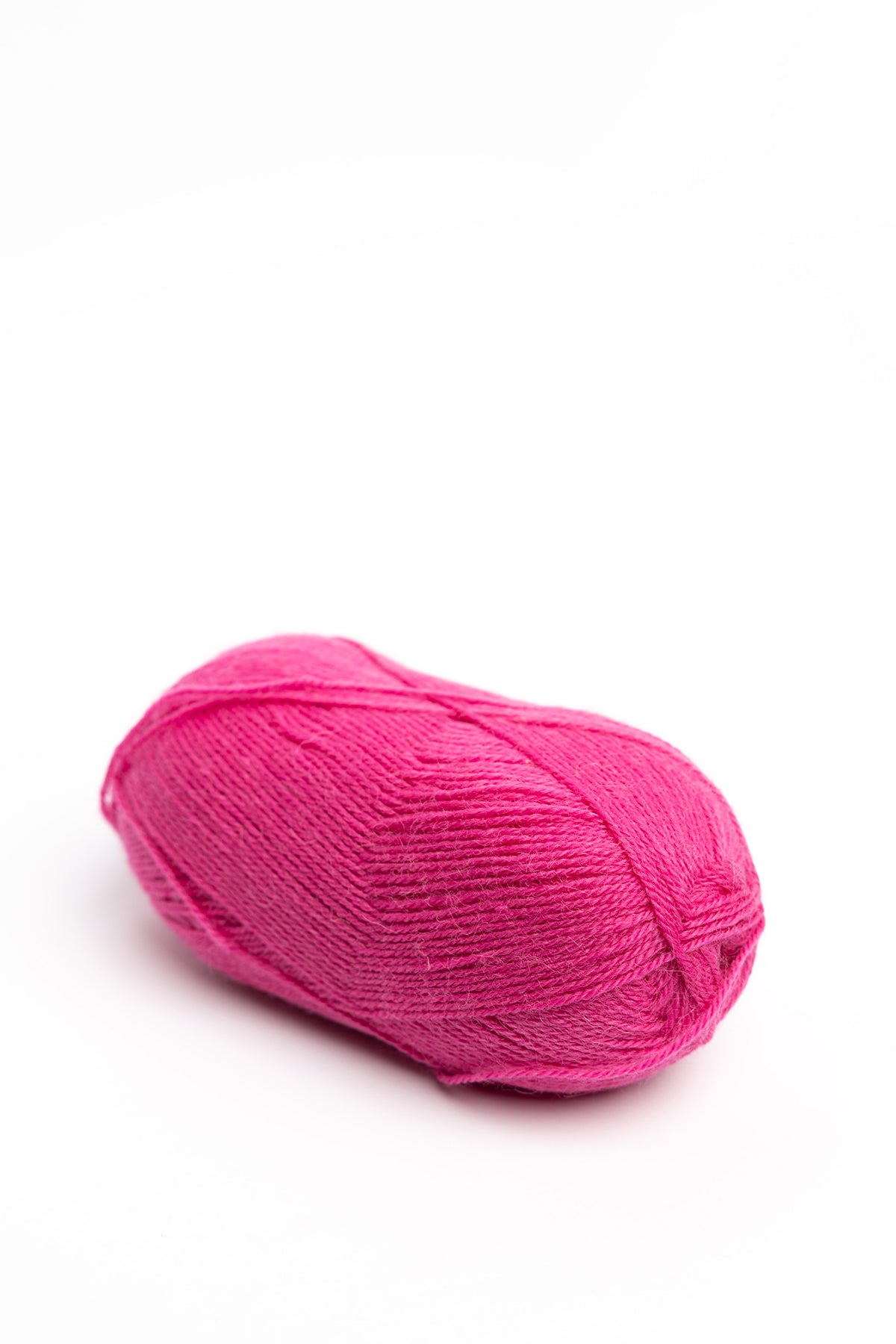 Drops Flora wool alpaca 28 magenta