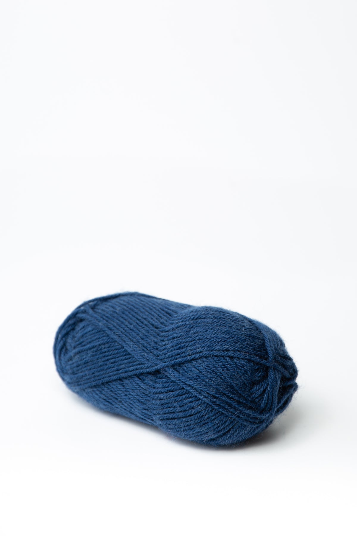 Drops Karisma wool 37 dark blue uni