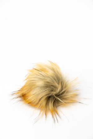 Yarnboler Faux Fur Pompom Large 40 blonde with auburn