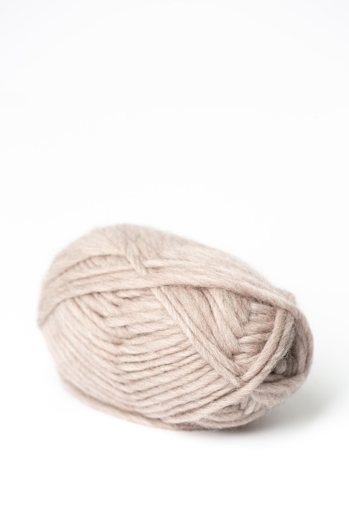 Drops Snow wool 47 light beige mix
