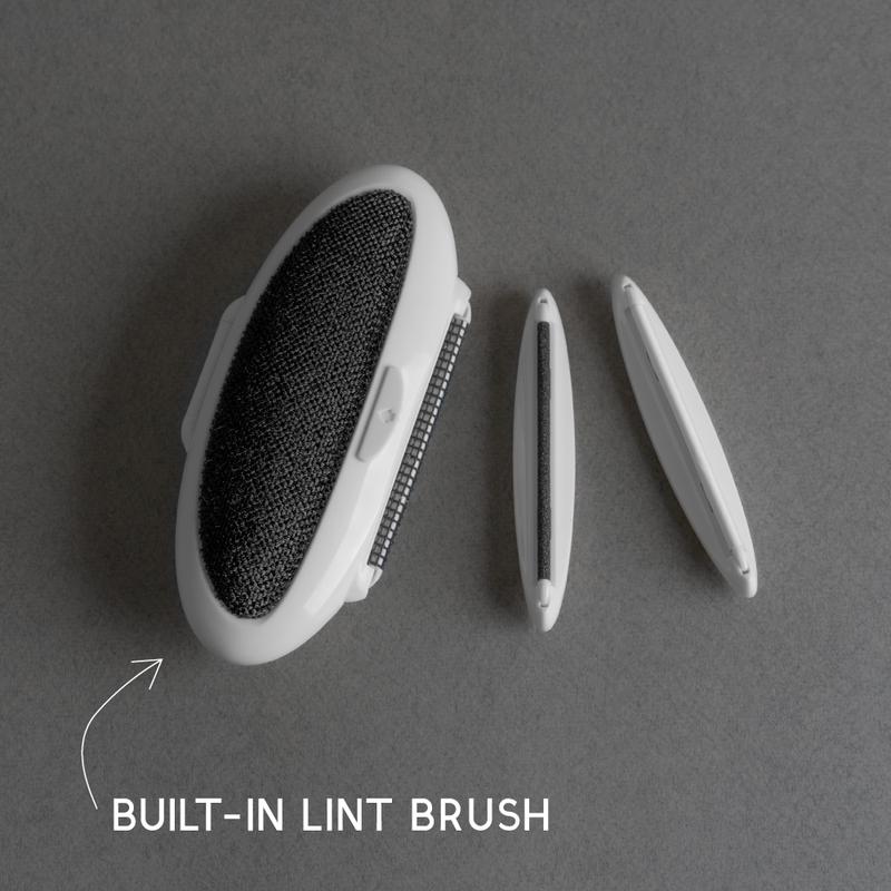 Gleener on the Go white shavers and lint brush